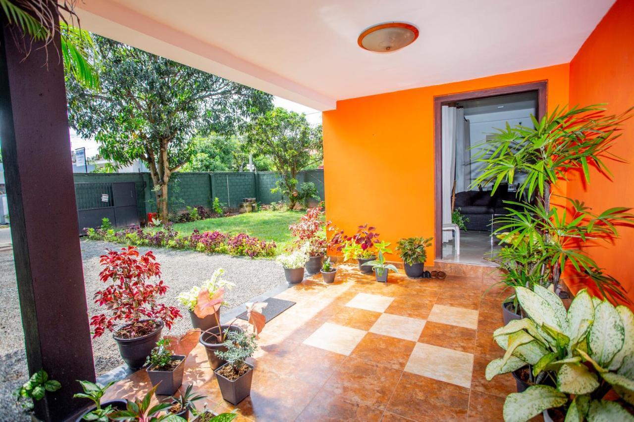 Anthuan Residence Negombo Exterior foto